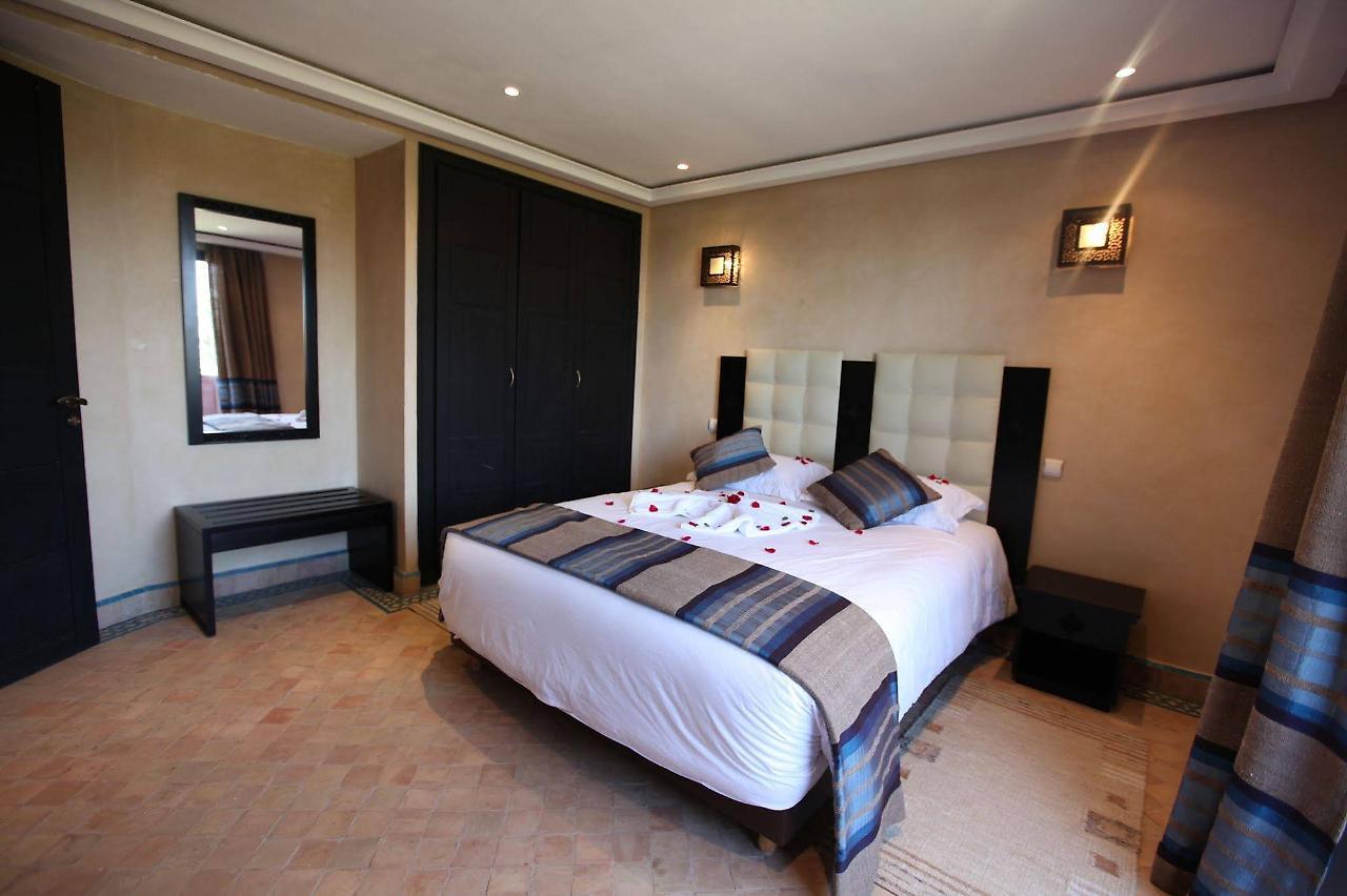 Bed and Breakfast Les Jardins De Zyriab Aït Hamid Exterior foto