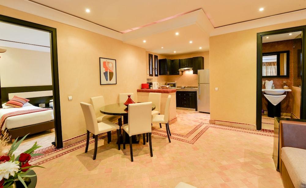 Bed and Breakfast Les Jardins De Zyriab Aït Hamid Exterior foto