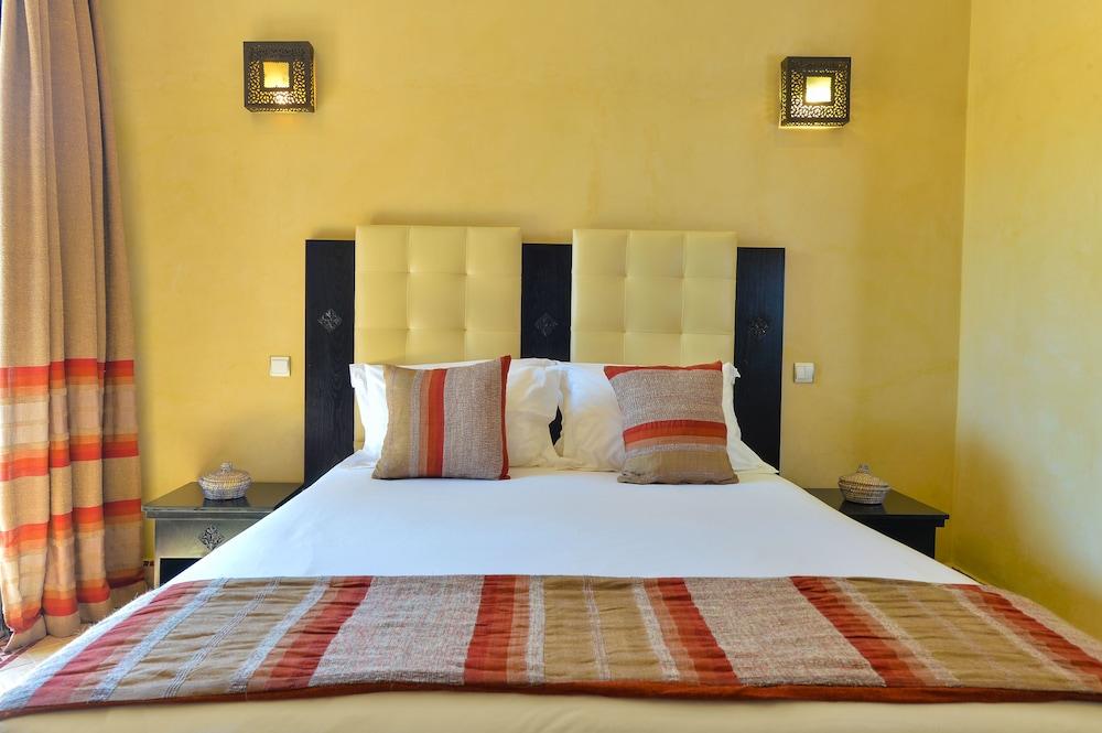 Bed and Breakfast Les Jardins De Zyriab Aït Hamid Exterior foto